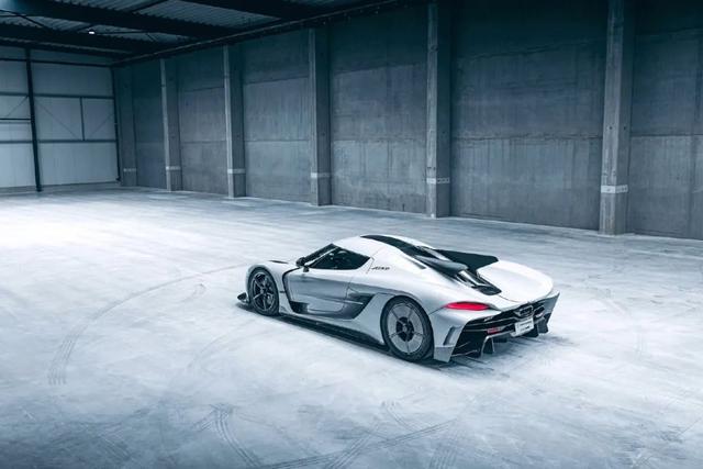 {足球投注}(柯尼塞格的标志特写) {足球投注}(柯尼塞格的标志特写)